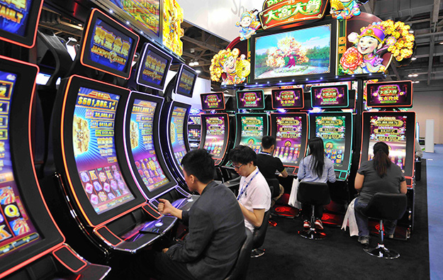 Nitropolis Slot Machine